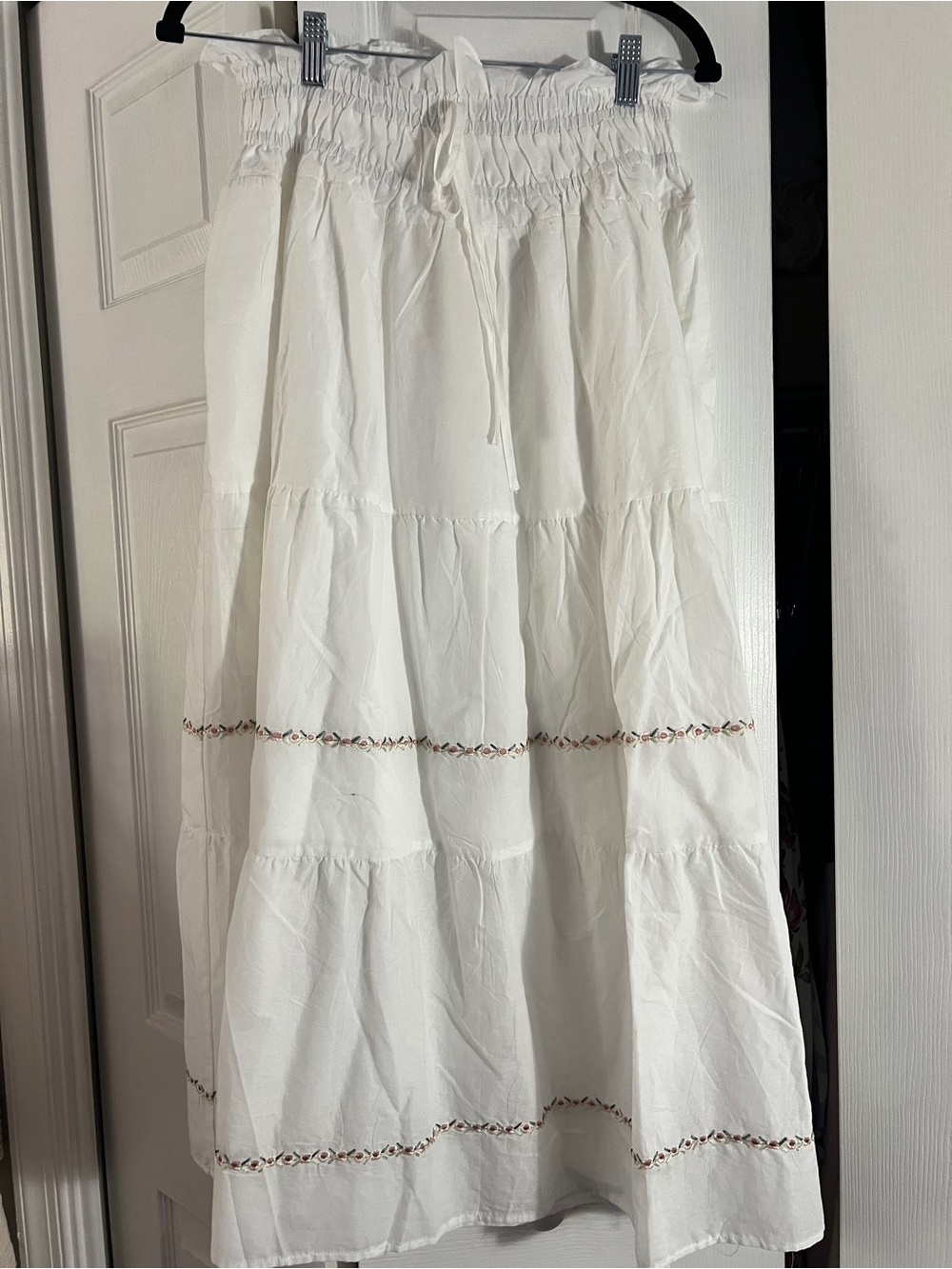 Moon River White Tiered Maxi Skirt with Subtle Embroidered Trim